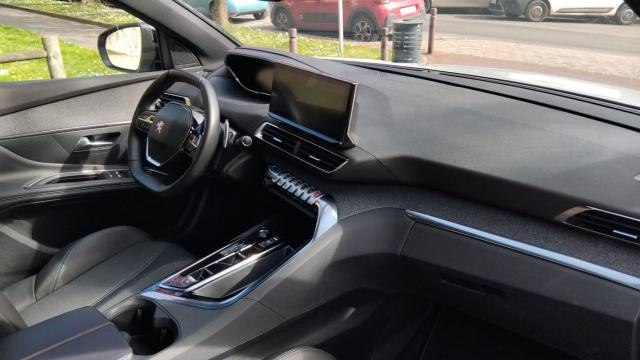 Peugeot 3008 image 9