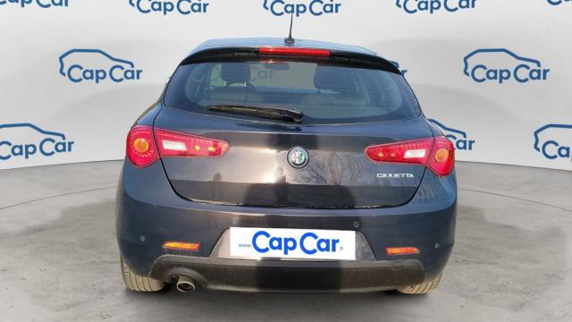 Alfa Romeo Giulietta image 8