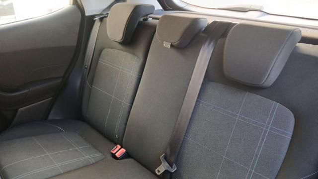 Ford Fiesta image 2