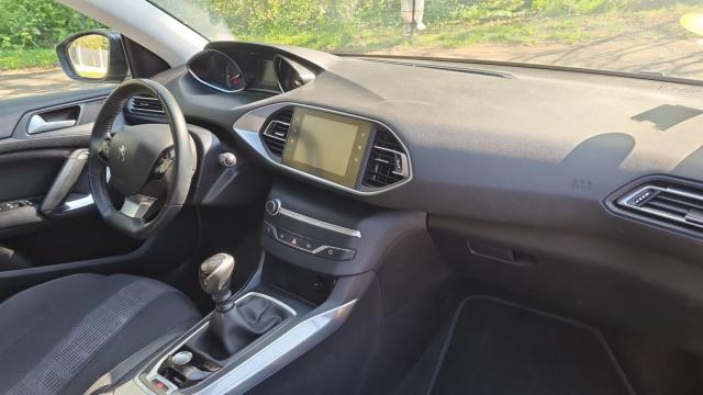 Peugeot 308 image 4