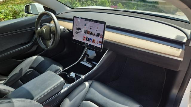 Tesla Model 3 image 6
