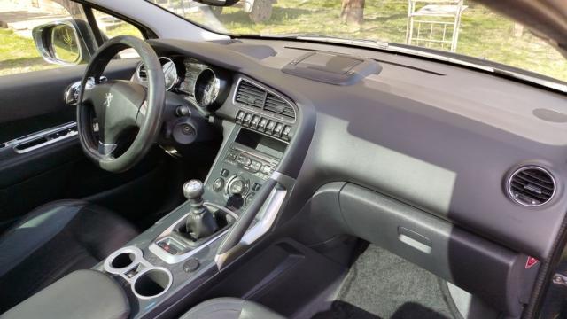 Peugeot 3008 image 8