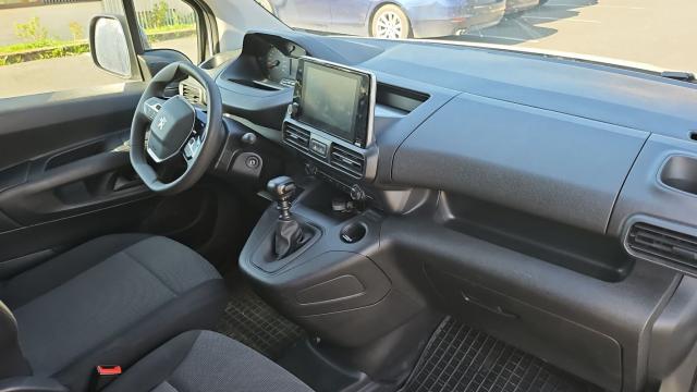 Peugeot Partner image 9