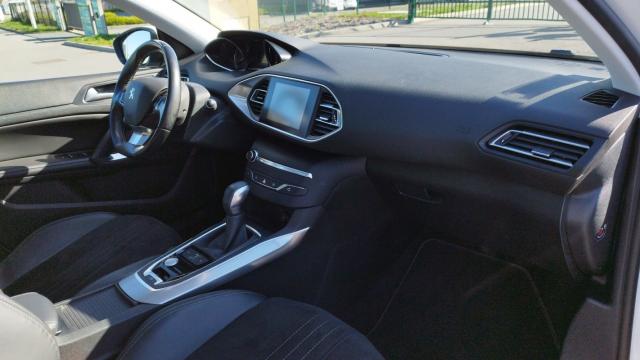 Peugeot 308 image 7