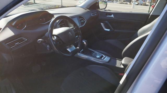 Peugeot 308 image 8
