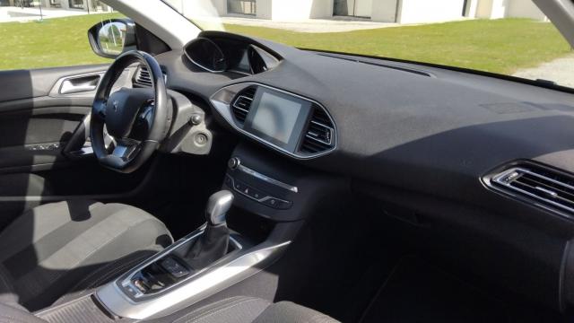 Peugeot 308 image 7