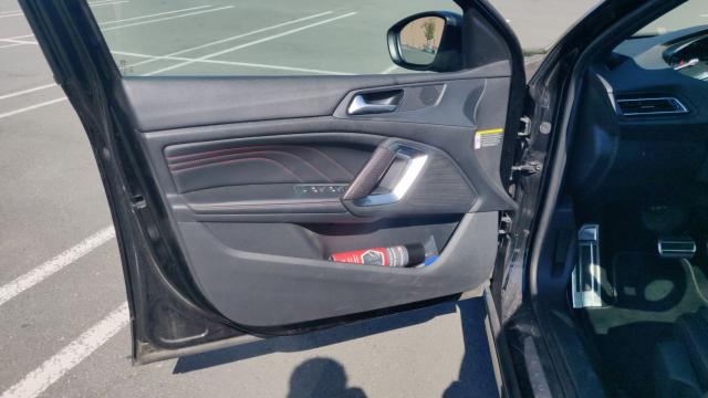 Peugeot 308 image 1