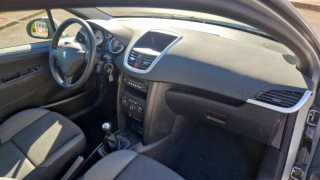 Peugeot 207 Sw image 9