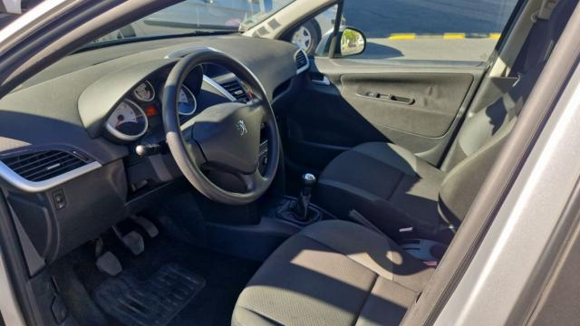Peugeot 207 Sw image 6