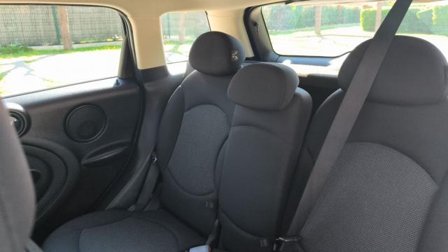 Mini Countryman image 2