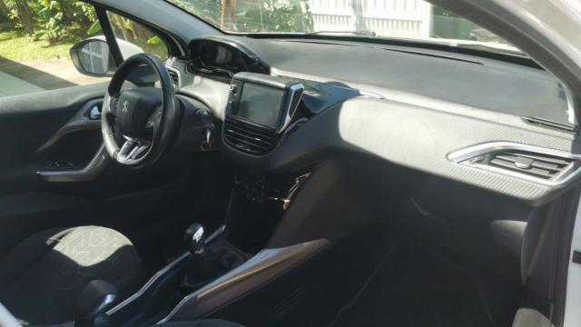 Peugeot 2008 image 6