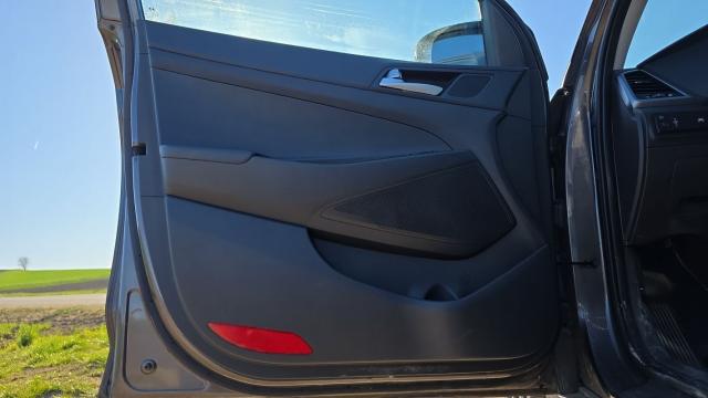 Hyundai Tucson image 6