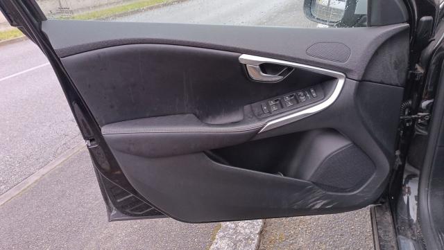 Volvo V40 image 1