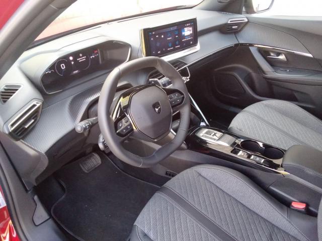 Peugeot 2008 image 4