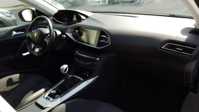 Peugeot 308 image 3