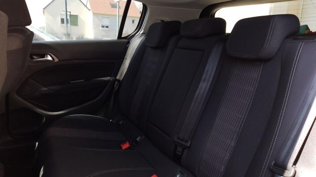 Peugeot 308 image 4