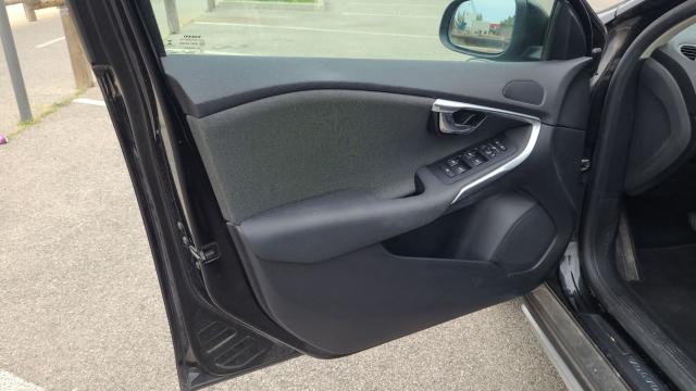 Volvo V40 Cross Country image 9