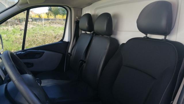Renault Trafic image 9