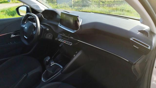 Peugeot 208 image 5