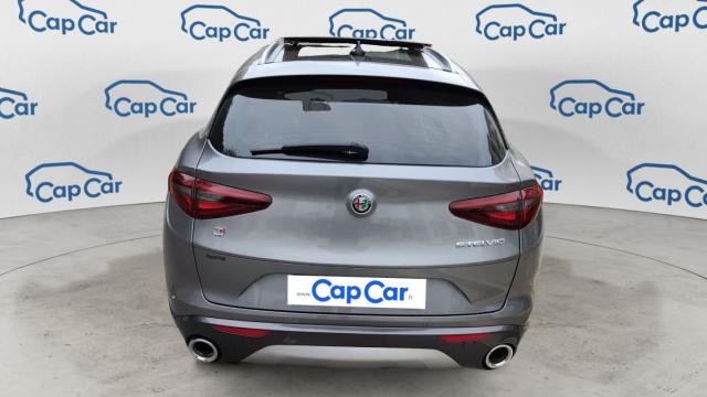 Alfa Romeo Stelvio image 4