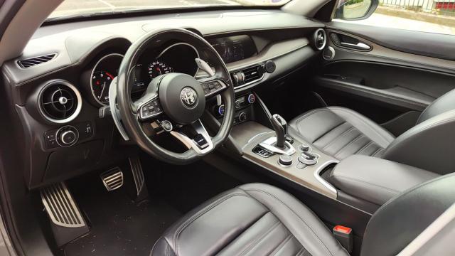 Alfa Romeo Stelvio image 1