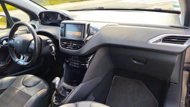 Peugeot 208 image 5