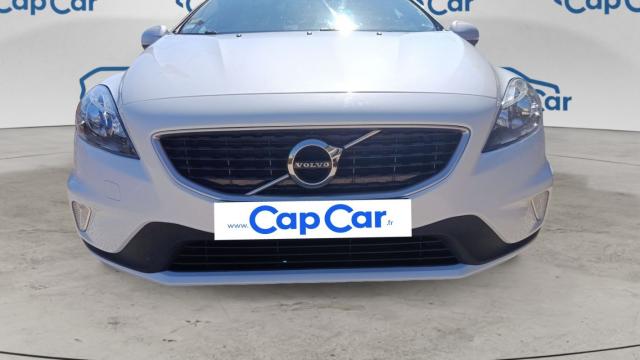 Volvo V40 image 2