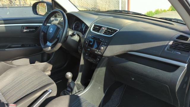 Suzuki Swift image 7