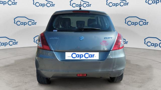 Suzuki Swift image 9