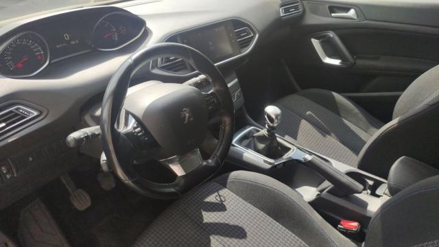 Peugeot 308 image 5