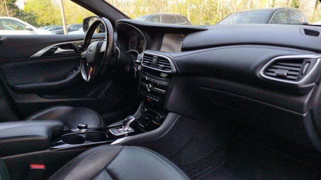 Infiniti Qx30 image 7