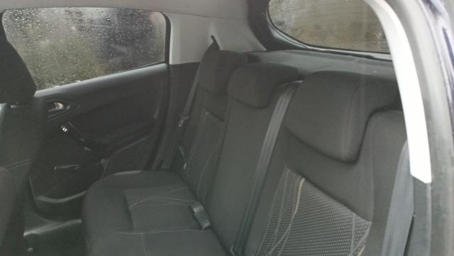 Peugeot 208 image 1