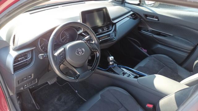 Toyota C-Hr image 8