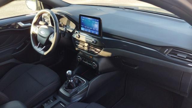 Ford Focus image 6
