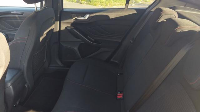 Ford Focus image 3