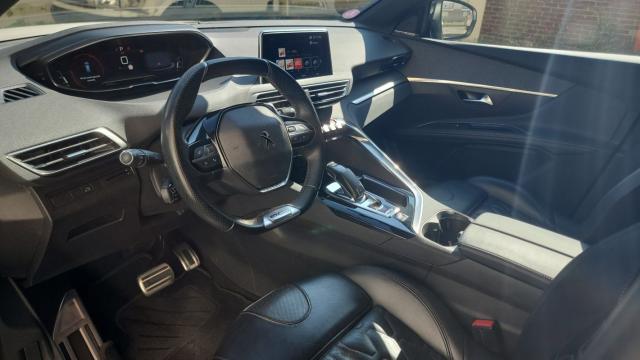 Peugeot 5008 image 6
