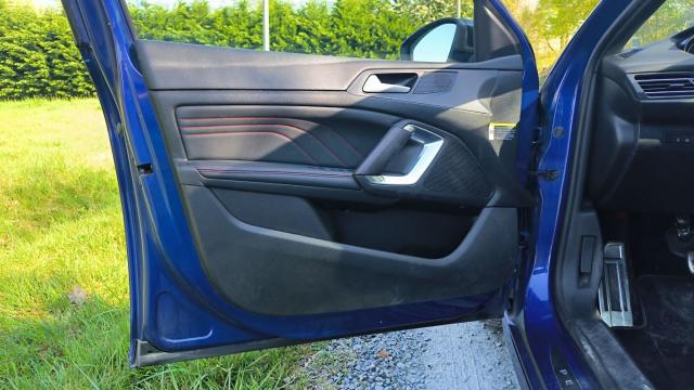 Peugeot 308 image 8