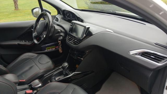 Peugeot 2008 image 4