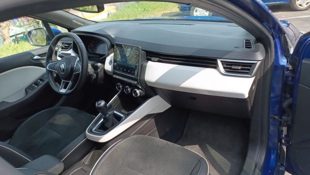 Renault Clio image 2
