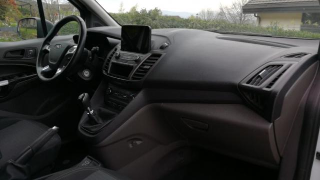 Ford Grand Tourneo Connect image 3