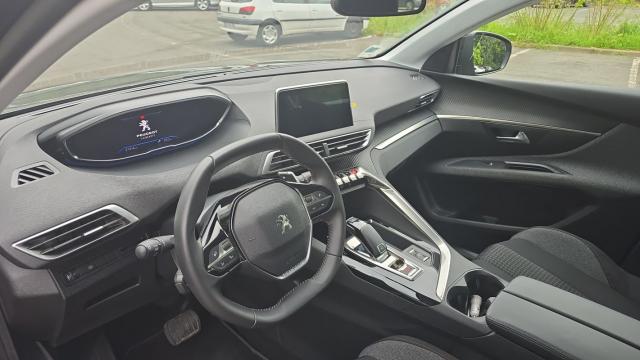 Peugeot 5008 image 6