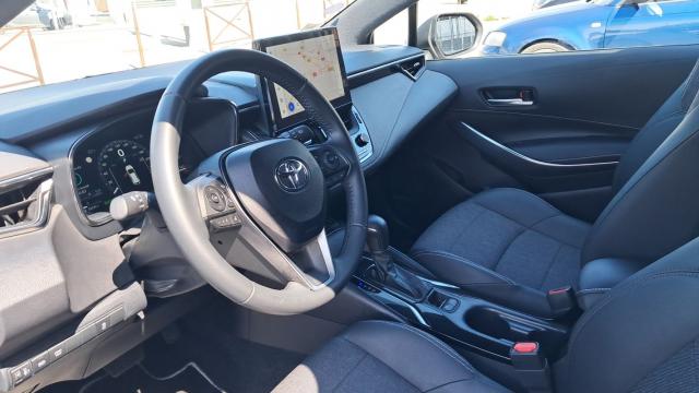 Toyota Corolla Touring Sports image 9