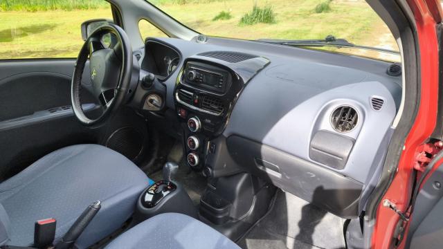 Peugeot Ion image 2