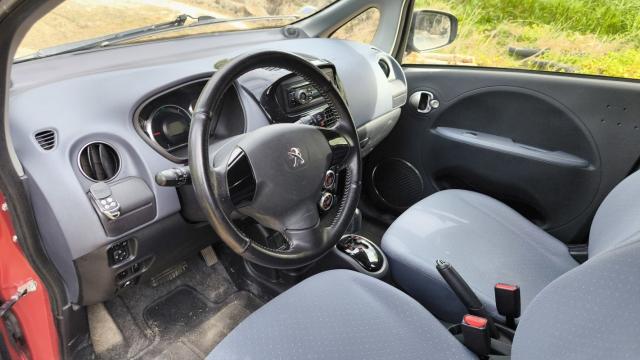 Peugeot Ion image 4