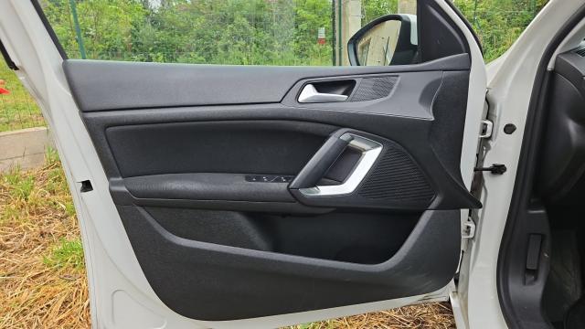 Peugeot 308 Sw image 2