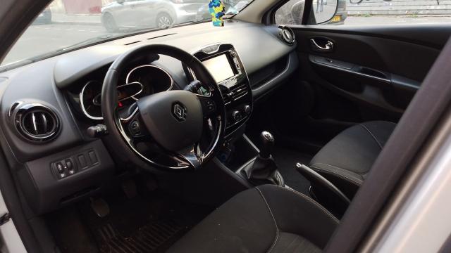 Renault Clio image 9