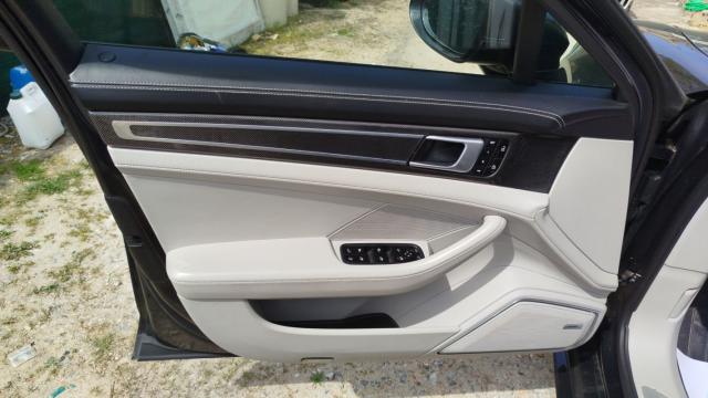 Porsche Panamera image 4