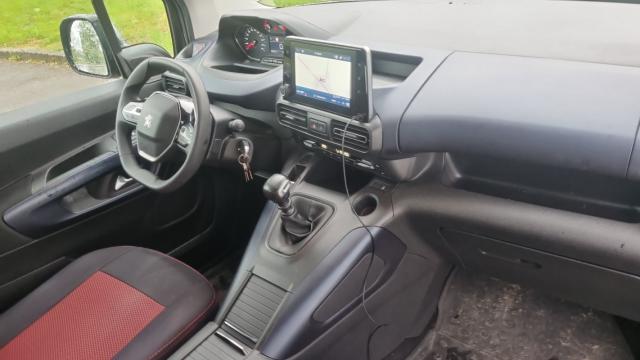 Peugeot Rifter image 1