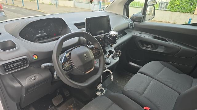 Peugeot Partner image 1