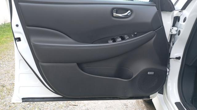 Nissan Leaf image 6